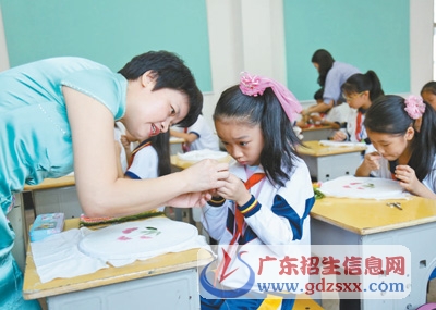廣東小學教潮繡