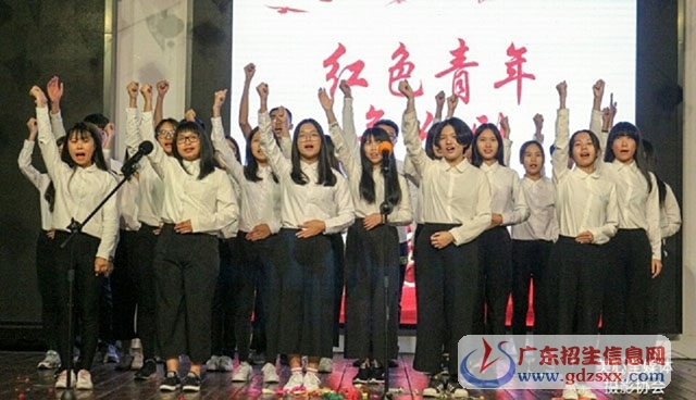 企管1726 大合唱《歌唱祖國(guó)》
